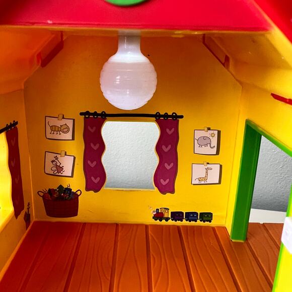 Peppa Pig Treehouse Georges Fort Play-set Nick Jr. 6 Figures Sound/Light Work - Picture 7 of 12